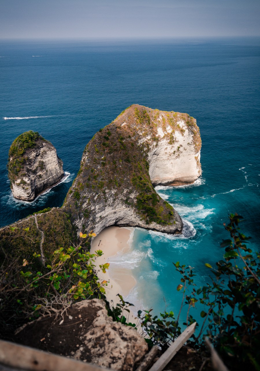 nusa penida kelingking beach