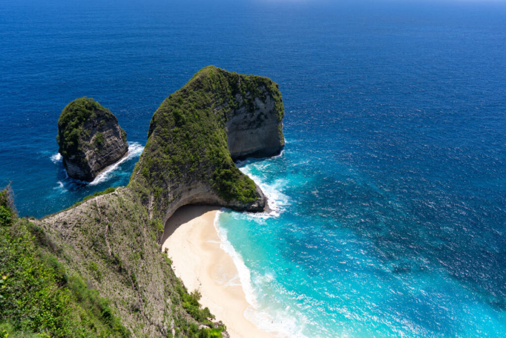 View of Kelingking Beach in Nusa Penida